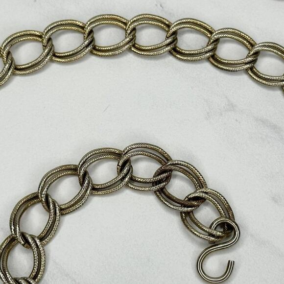 Gold Tone Textured Chain Link Belt Double Hook One Size Y2K ✨ - Picture 7 of 10